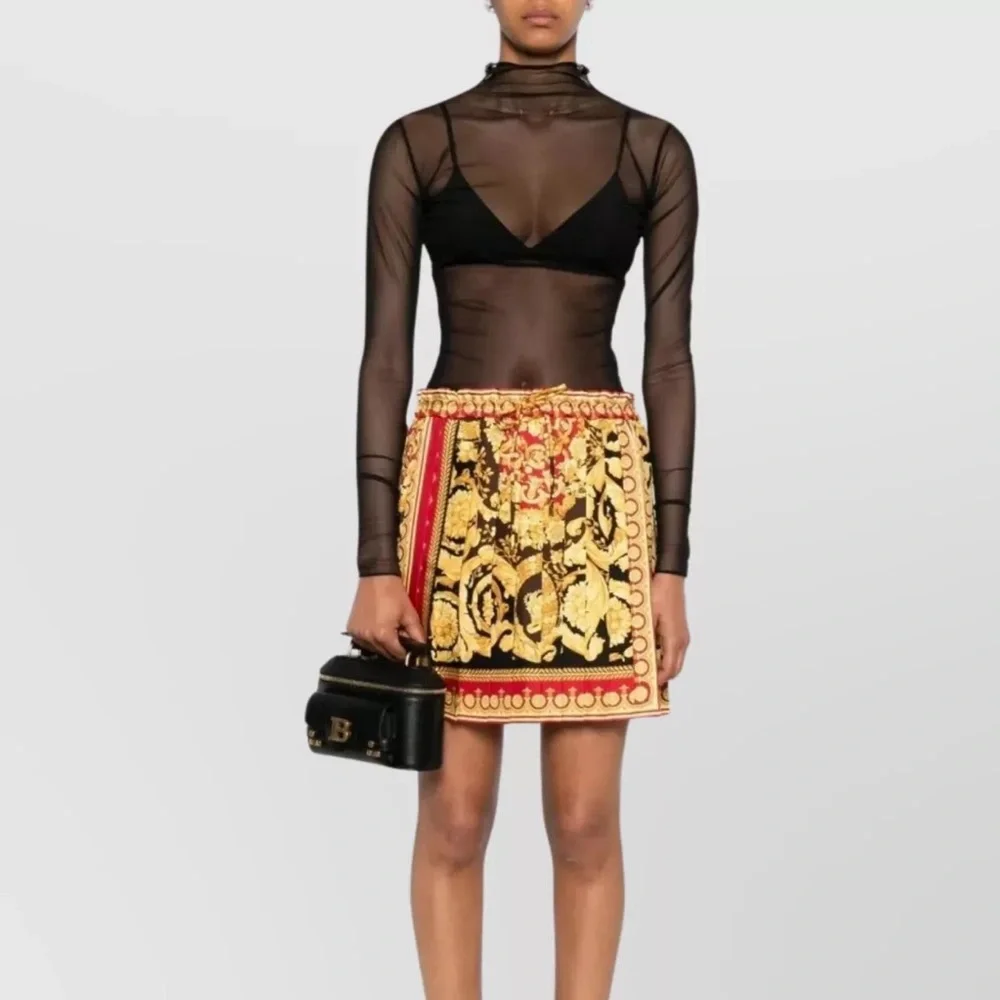 New Authentic Versace Baroque Print Pleated Mini Skirt in Black, Red & Gold